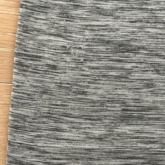 Lululemon Metal Vent Tech Short Sleeve V Shirt Slate/White Large - Picture 3 of 4